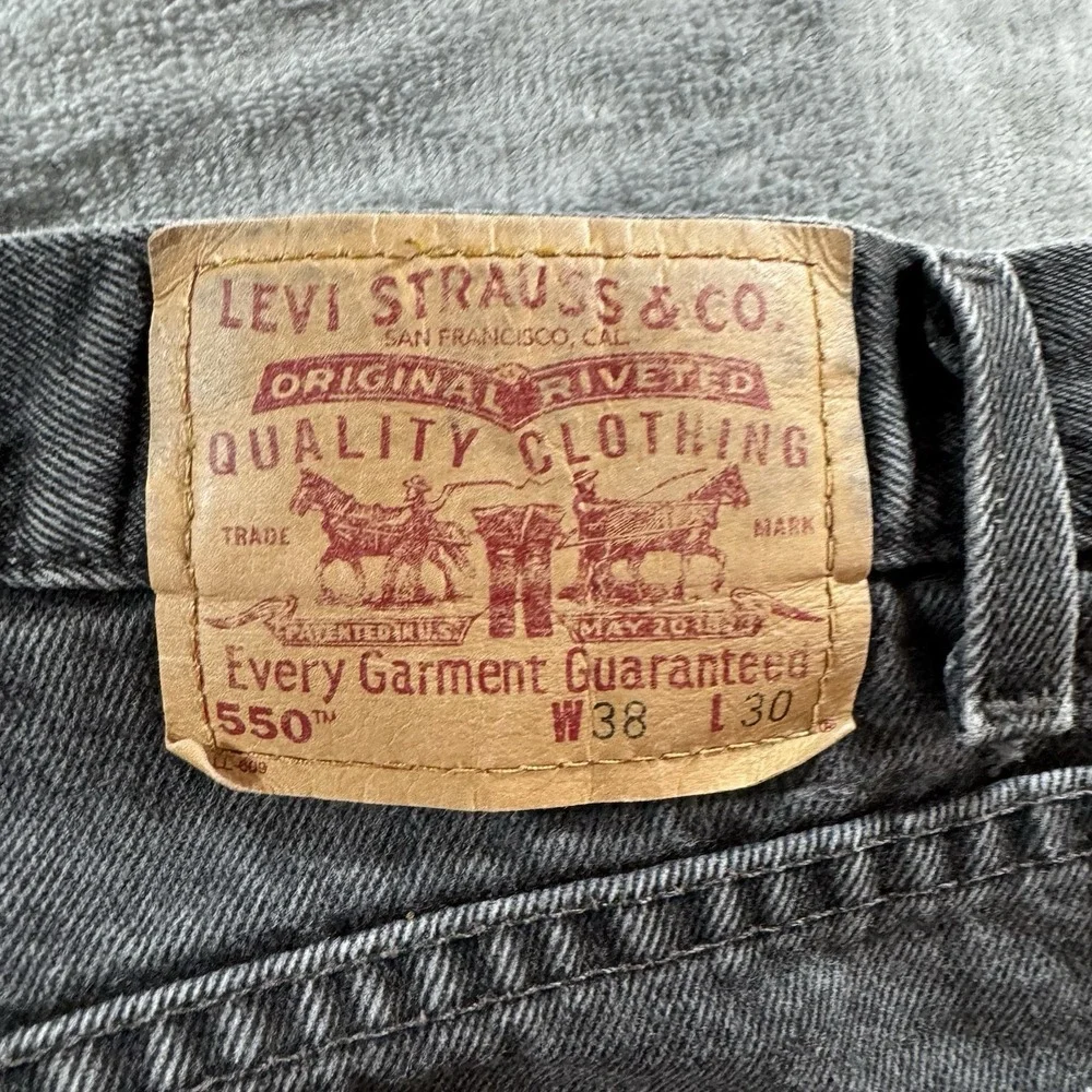 Vintage Levis 550 Mens 36x29 Black Denim Relax Tapered Jeans Red Tab Made In USA